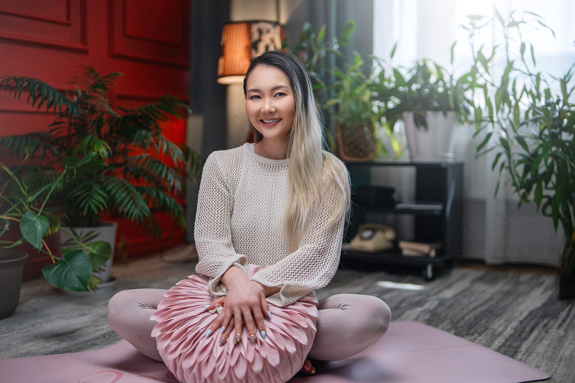 ӨГЛӨӨНИЙ ИОГ